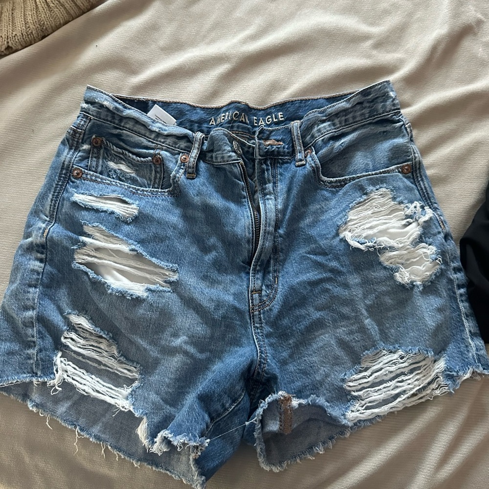 American Eagle Outfitters Women's Blue Distressed Denim Shorts
